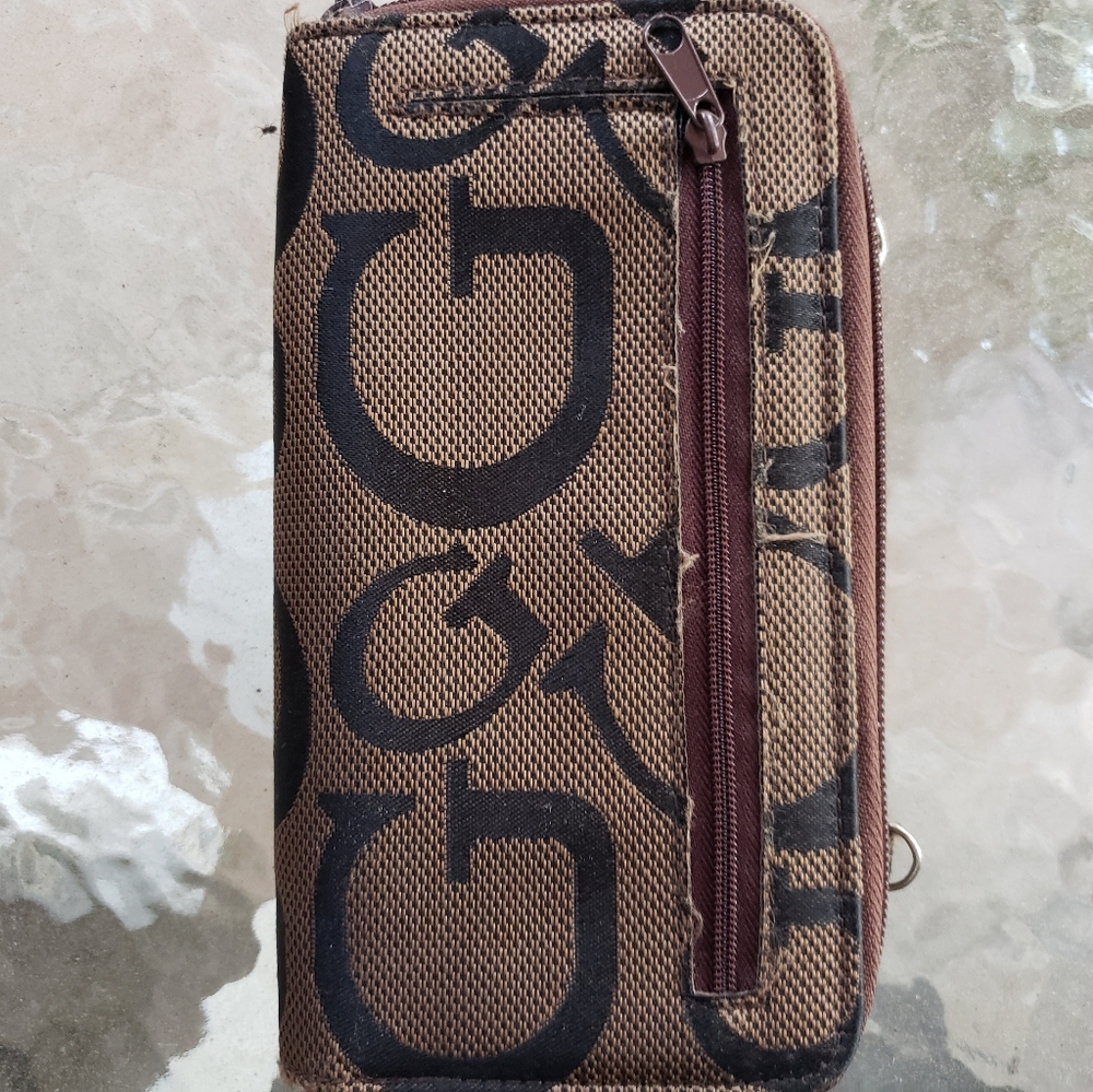 Wallet - Picture 2 of 4